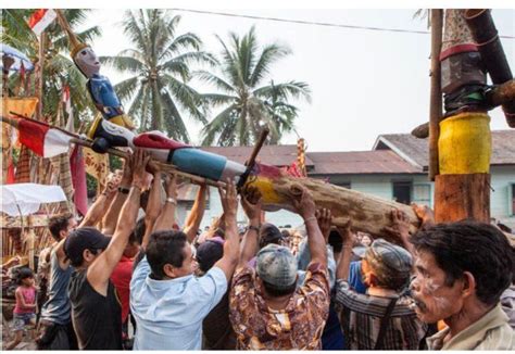 Mengenal Ritual Tiwah Sebagai Budaya Suku Dayak KASKUS