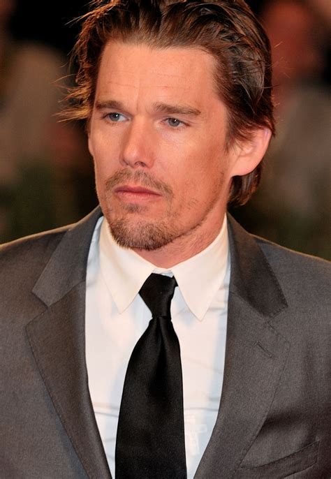 Ethan green hawke (born november 6, 1970) is an american actor, writer and director. Ethan Hawke Workout Routine - Celebrity Sizes