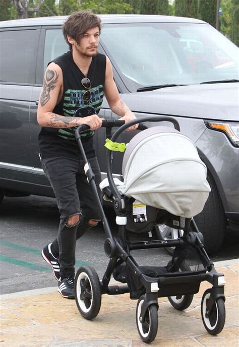 A one direction fan is believed to have been recorded calling louis tomlinson with a threat to his baby son, freddie. Louis Tomlinson and baby momma Briana share adorable pictures of baby Freddie - Irish Mirror Online