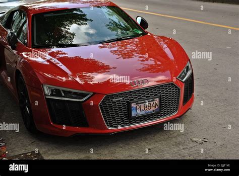 Audi R8 Red Hi Res Stock Photography And Images Alamy