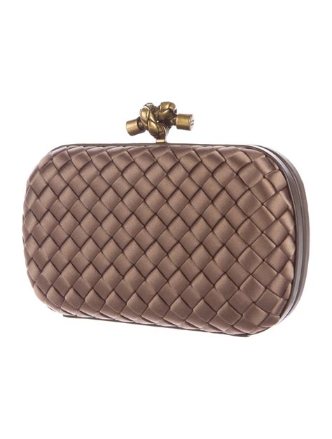 Bottega Veneta Intrecciato Knot Clutch Handbags Bot45757 The Realreal