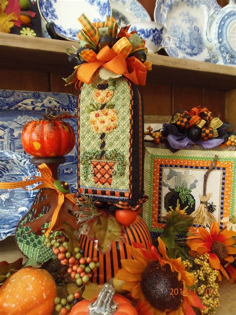Kelly Clark Needlepoint Handbook | Needlepoint designs, Needlepoint