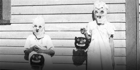How Trick Or Treating Became A Halloween Tradition History