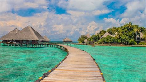 Tropical Islands To Visit If Youre On A Budget