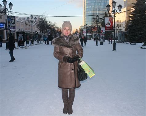 How Russian Women Look In Winter Em