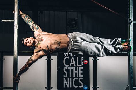 Read it and get strong! Extensive List of Calisthenics Workout Exercises | BossRoyal