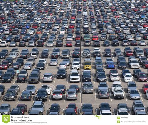 View Of Parking Lot Editorial Stock Image Image Of Outdoors 99590619