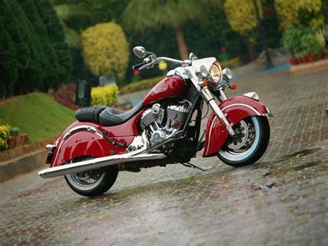 2014 Indian Chief Classic First Ride Zigwheels
