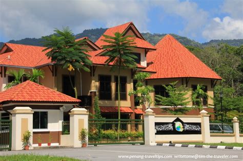 Pulau pinang yang dikenali sebagai pulau mutiara adalah diantara 3 negeri yang paling maju di malaysia. Rumah Peranginan Persekutuan