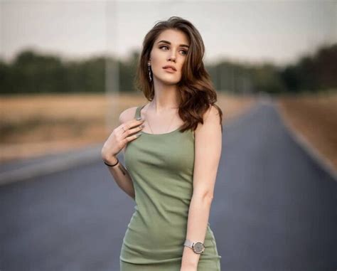Beautiful Hungarian Women 10 Ways To Date These Girls