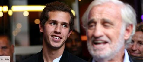 Il voit le jour à paris le 15 décembre 1993. PHOTOS - Victor Belmondo, le petit fils de Bébel, fait ses ...