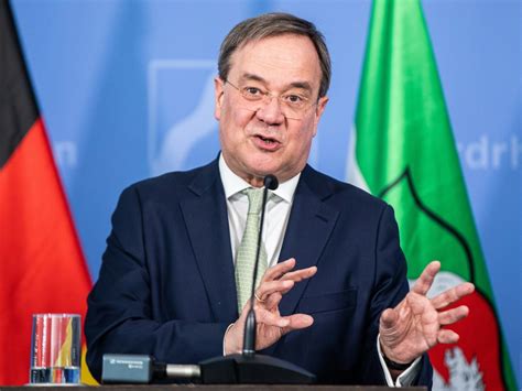 Cdu und csu wollen die entscheidung über die kanzlerkandidatur der union nicht allein von den umfragewerten ihrer vorsitzenden abhängig machen. Laschet und Söder voll des Lobes: "Re-Start hat sich ...