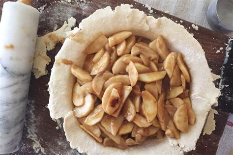 We Tried Joanna Gaines Secret Ingredient Apple Pie Apple Pie Recipe Easy Apple Crisp Pie