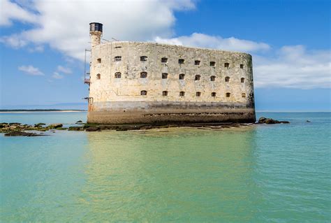 Visite Fort Boyard Depuis La Mer Et Découvre Ce Lieu De La Meilleure Façon
