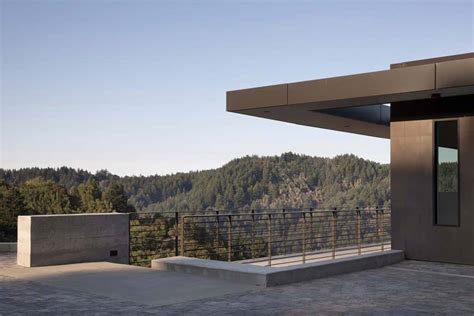 This Cool Modern Refuge Boasts Jaw Dropping Views Over Saratoga Canyon