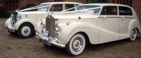 Classic & Vintage Weddings Car Hire | Vintage car wedding, Wedding
