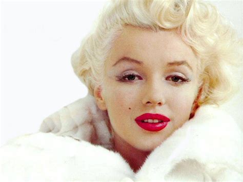 Marilyn Monroe Plastic Surgery Notes X Rays Up For Auction Dosmagazine
