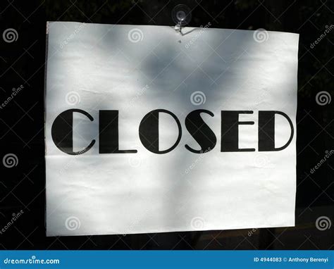 Closed Signage Stock Image Image Of Entrance Message 4944083