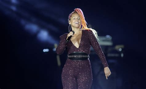 Sem Make Alicia Keys Foi A Grande Diva Do Primeiro Fim De Semana De Rock In Rio Glamurama