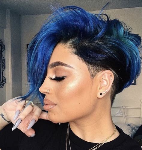 Pin By Becky Sloan On Hair And Beauty That I Love Short Blue Hair