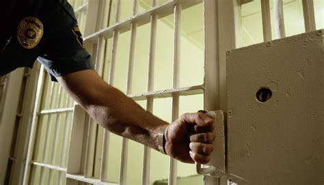 Breaking the Cycle of Mass Incarceration - brennancenter.org