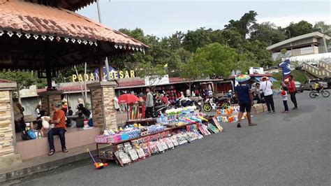 I took the penang to bangkok train, travelling overnight. Padang besar Perlis . - YouTube