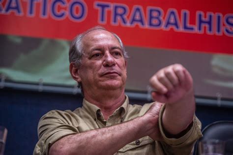 Defense and Armed Forces present crime news against Ciro about speech