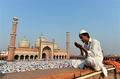 This islamic concept of life based on the fundamental concepts as individual, society and the world, and education works to find a balanced relationship therefore, we have to understand the islamic philosophy and education in the contest of islam, and his thinking logic. Understanding The Misunderstood Concept - Majelis Ulama ...