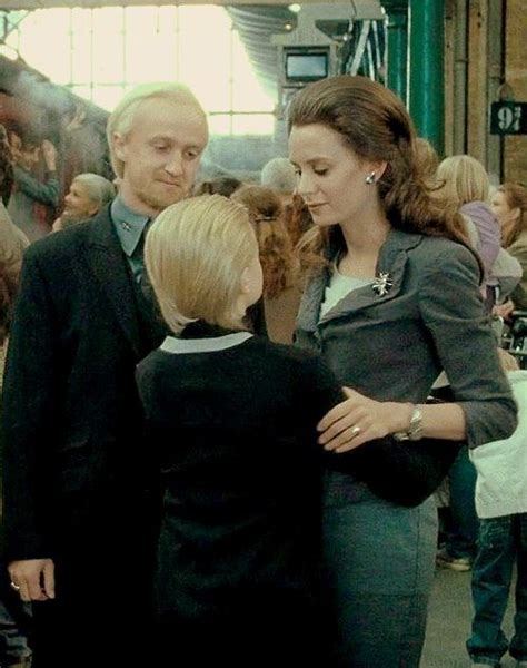 A page for describing characters: Harry Potter World on Twitter: "Draco Malfoy married ...