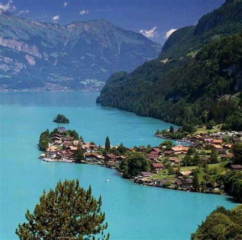 Lake Brienz Switzerland Travel Around The World Places To Travel