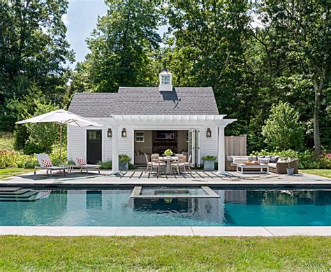 Cute Pool House For Summer Entertaining Town And Country Living Pool Houses Pool House Plans