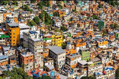 Favela Tour A Walk Inside The Biggest Favela In Latin America Brazil
