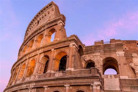 Roma Tour Nocturno Del Coliseo Con Visita A La Arena Getyourguide