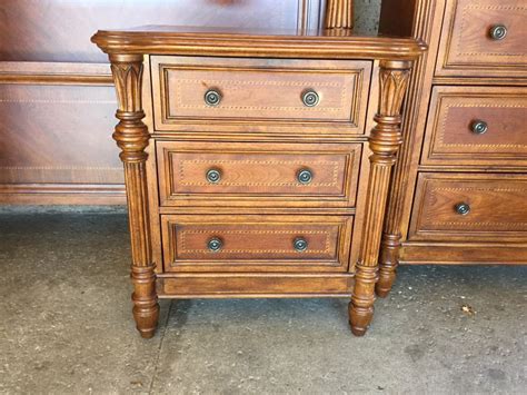 With a vast inventory of beautiful furniture at 1stdibs, we've got just the piece of 1960s bassett bedroom furniture you're looking for. Beautiful Bassett Furniture 4-Piece Bedroom Set - Queen ...
