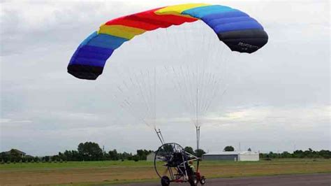Infinity Two Seat Powered Parachute 39 Hrs On Airframe And Engine 16 Hrs