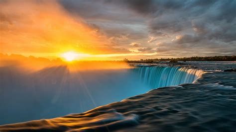 Beautiful Sunrise Over Niagara Falls Ontario Canada Sunrise