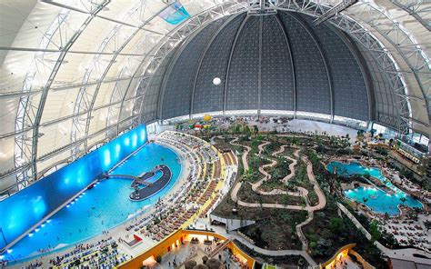 Inside the Biggest Water Park in the World | Travel + Leisure