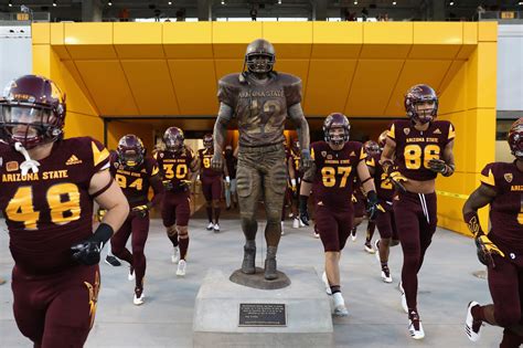 Arizona State Unveils Uniform Honoring Pat Tillman