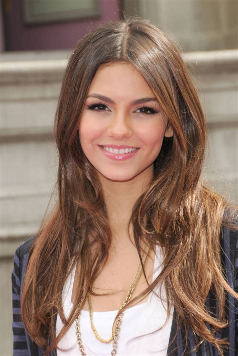 Victoria Justice Cute Messy Hairstyles Celebrity Hairstyles
