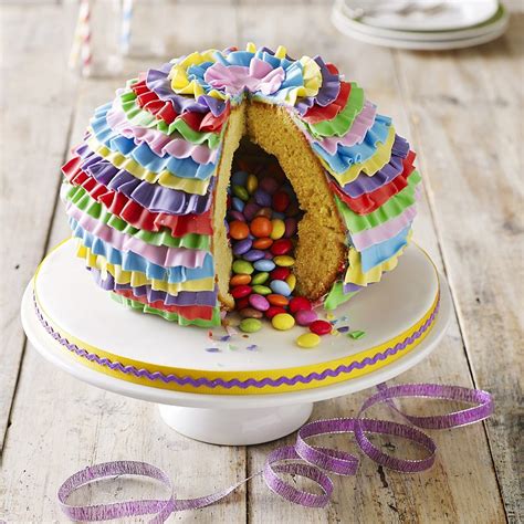 13 Fun Birthday Cakes For Kids Delicious And Spectacular At The Same Time