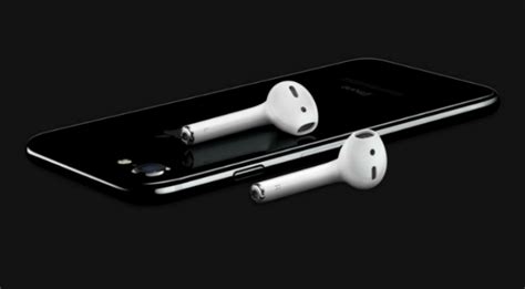 Future Iphone Airpods Case May Be Able To Wirelessly Charge Your Other