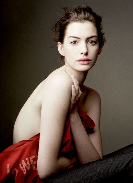 Hairstyle 2011 Anne Hathaway Hot Kiss