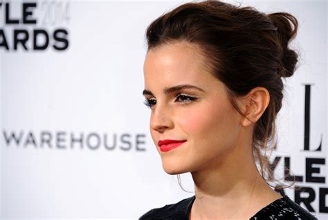 Emma Watson Red Lipstick Red Lipstick Lookbook Stylebistro