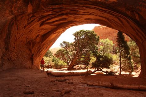 Maybe you would like to learn more about one of these? Arches Devils Garden