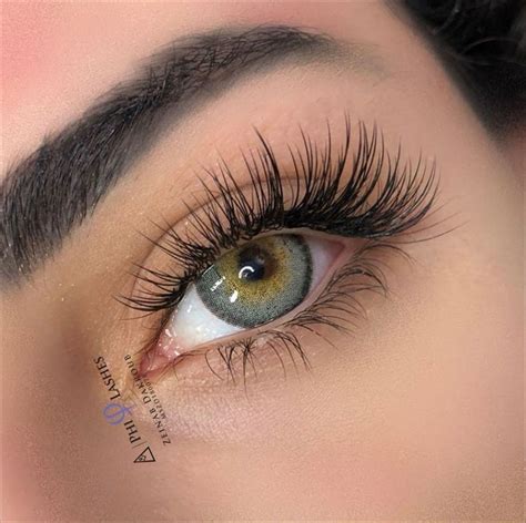 classic eyelash extensions 2022 all you need to know pmuhub in 2022 eyelash extensions