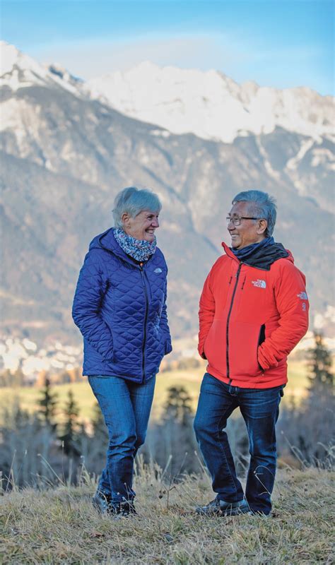 Bilderstrecke Zu Eltern Von Verstorbenem Bergsteiger David Lama Im Interview Bild Von FAZ