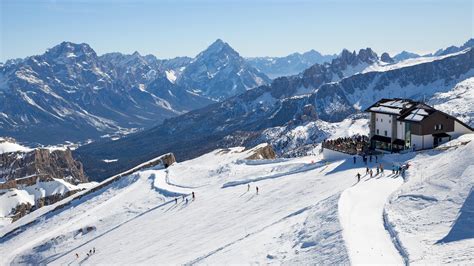 Ski Circuit Val Gardena Lagazuoi Dolomites