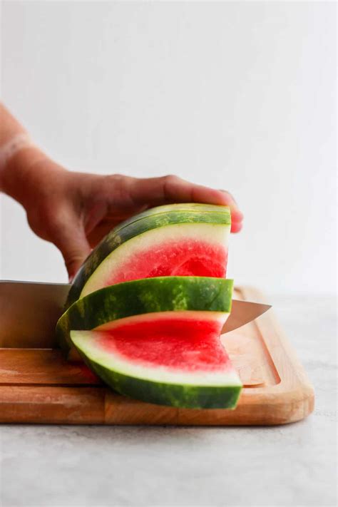 How To Cut A Watermelon Step By Step Tutorial Feelgoodfoodie
