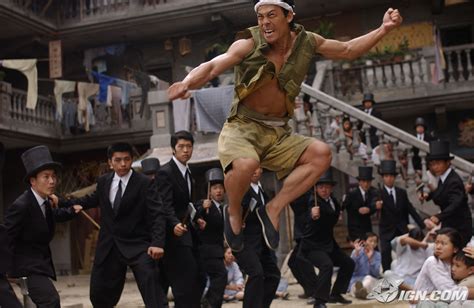 Set in canton, china in the 1940s, the story revolves in a town ruled by the axe gang, sing who desperately wants to become a member. Kung Fu Hustle Pictures, Photos, Images - IGN