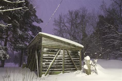 A Snowy Winter Cabin Scene Stock Photo Image Of Snowy 62846260